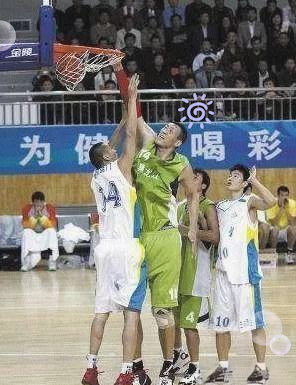 体育赛事中的精湛技术令人惊叹